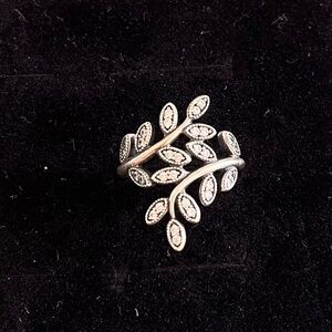 Pandora Sparkling Leaf Entwined Ring In 925 Sterling Silver Size 52(US6)